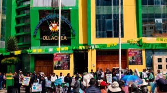 Ollachea protesta por incumplimiento