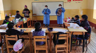 Rechazan suspender clases y proponen vacunación en colegios