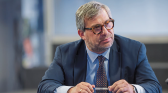 Renuncia en ONPE abre incertidumbre electoral