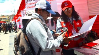 Feria laboral en Puno
