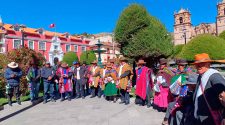 autoridades comunales y representantes de Huancané