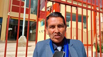 Docente reconocido por la DRE Puno