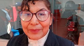 especialista en Comunicación de la UGEL San Román, Zelmira Cruz Gómez