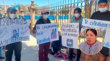 madre de familia viene buscando desesperadamente a su hija