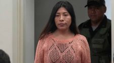 Betssy Chávez deja el Perú