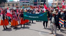 Cuestionan gestión de alcaldesa de Azángaro