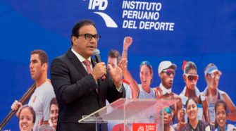presidente del Instituto Peruano del Deporte (IPD), Óscar Fernández Cáceres