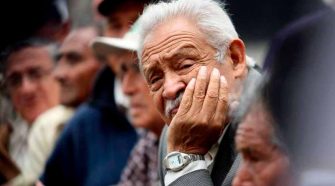 Docentes cesantes y jubilados