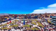 plaza cívica de la ciudad de Ilave